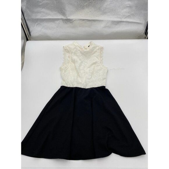 Lily Rose Size Small A-Line Sleeveless High Neck Cocktail Party Dress Black/Ivor - Picture 1 of 2
